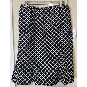 Harolds womens skirt size US 8 black white trumpet knee length tweed career